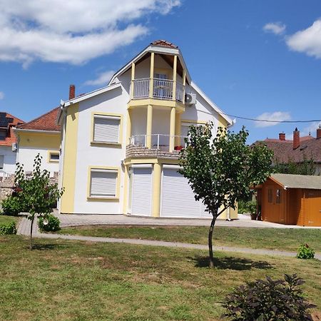 Villa Vanilia Keszthely Luaran gambar