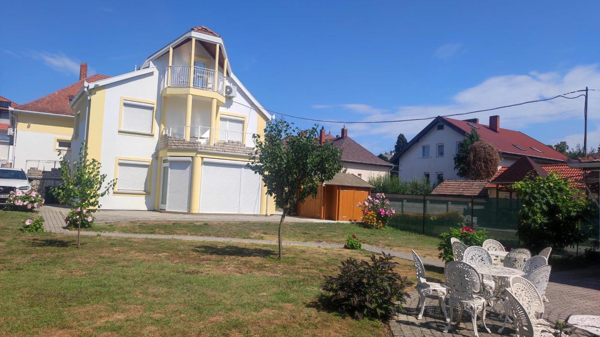 Villa Vanilia Keszthely Luaran gambar